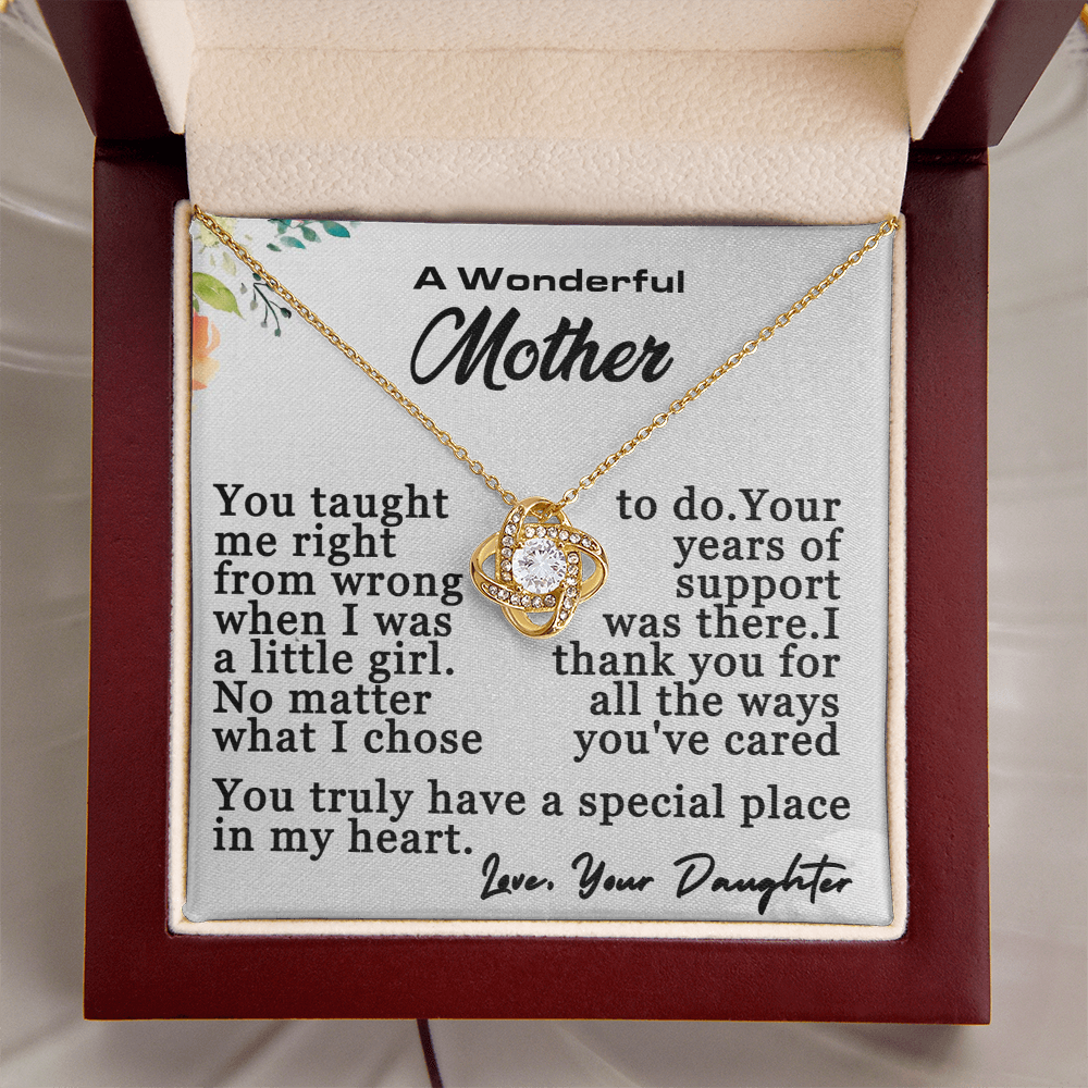 A Wonderful Mother-Love Knot Necklace